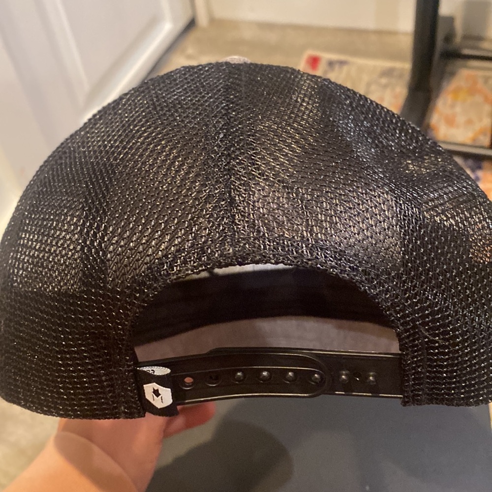 Mens Wolfgang Grey/Black Adjustable Hat - Picture 3 of 4